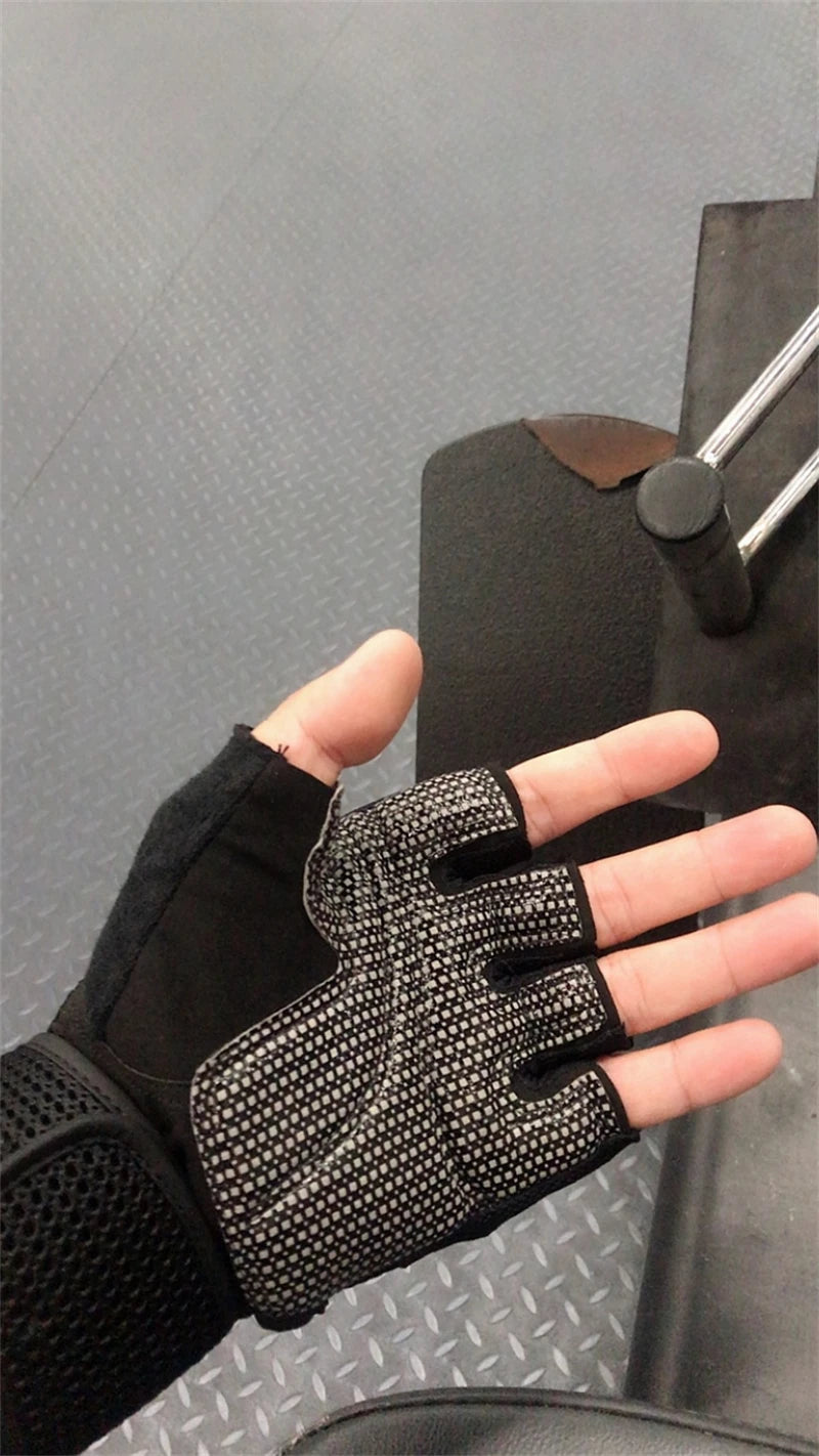 Breathable Fitness Gloves